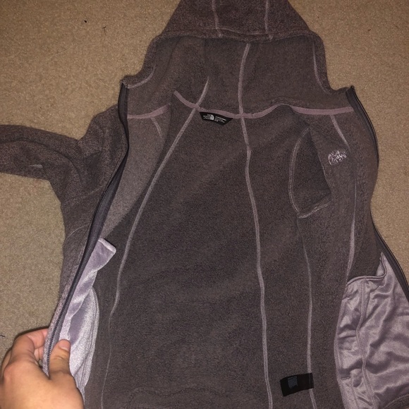 North Face Fleece Zip Up - Picture 5 of 8